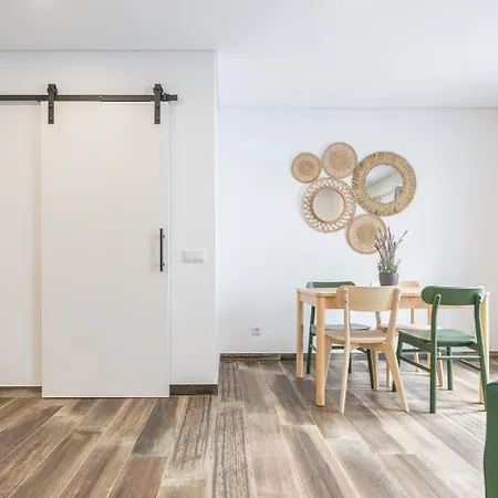 Roots Apartment Faro